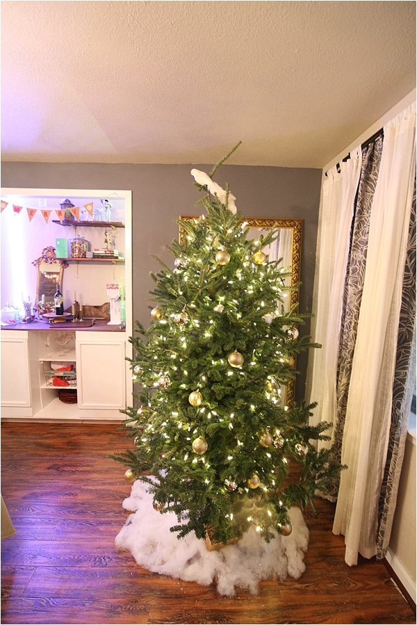 Christmas decorating ideas and home tour from www.runtoradiance.com_0055
