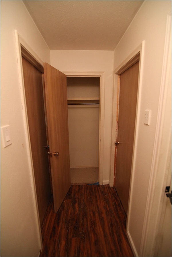 how to instal cedar planks in closet_0001