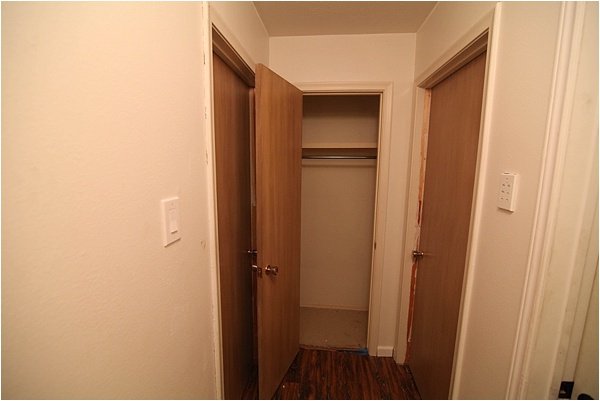 how to instal cedar planks in closet_0002