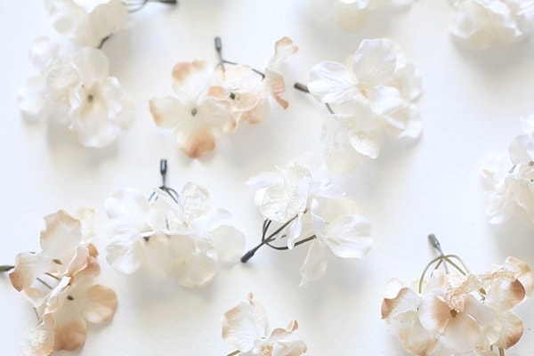 Trimmed white florals 