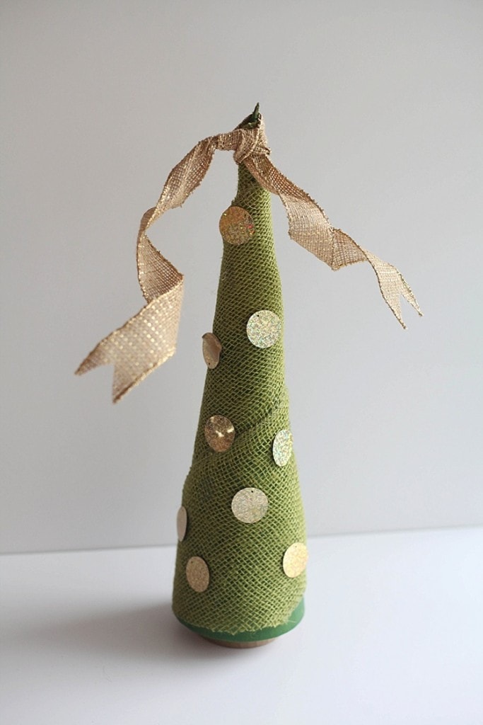 DIY Cone trees three easy ways. Perfect for Christmas!_0013
