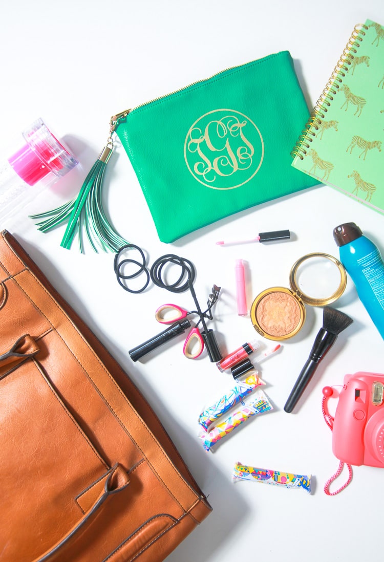 What to pack for Spring Break trip- everything you need for your best spring break ever! 