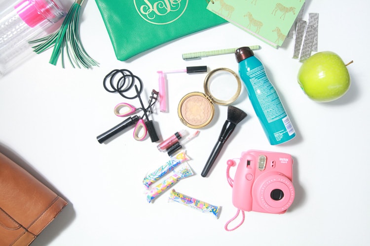 What to pack for Spring Break trip- everything you need for your best spring break ever! 