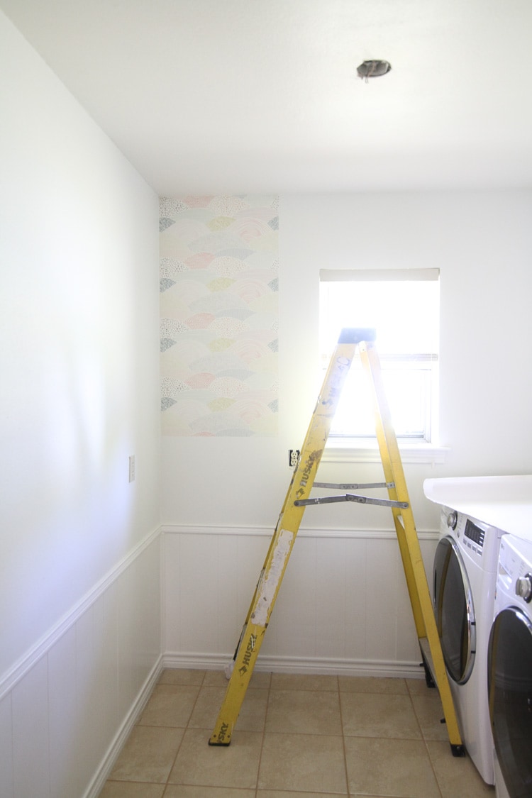 Removable wallpaper - an easy and fast way to add tons of character with no commitment! Perfect renters decoration too.