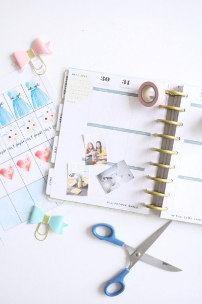 Make your own planner stickers - it's easy! Plus, enjoy free downloadable stickers!