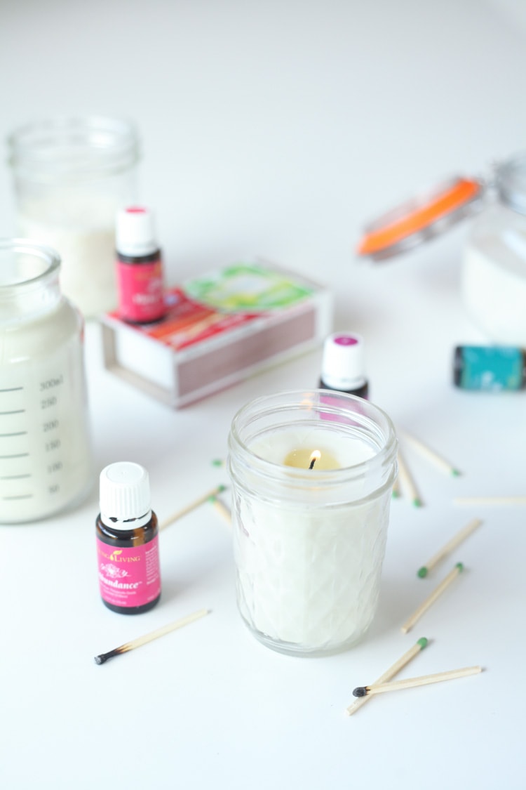 These diy candles are so easy to make! They are homemade are with soy and scented with essential oils then poured into mason jars. This quick and easy diy project takes about 20 minutes from start to finish…even I can make diy candles!