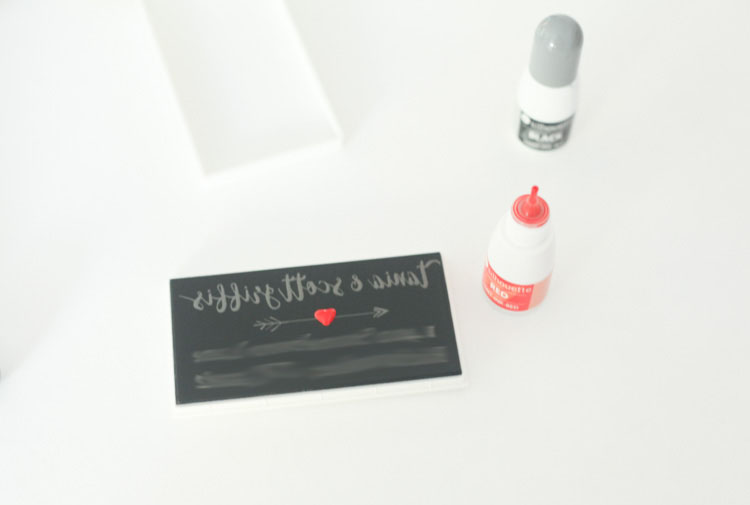 How to make a custom DIY Address stamp! With all the Christmas cards I have to send this year, this would come in handy—looks super easy! Perfect for Christmas card idea! #chirstmasdiy #christmascards