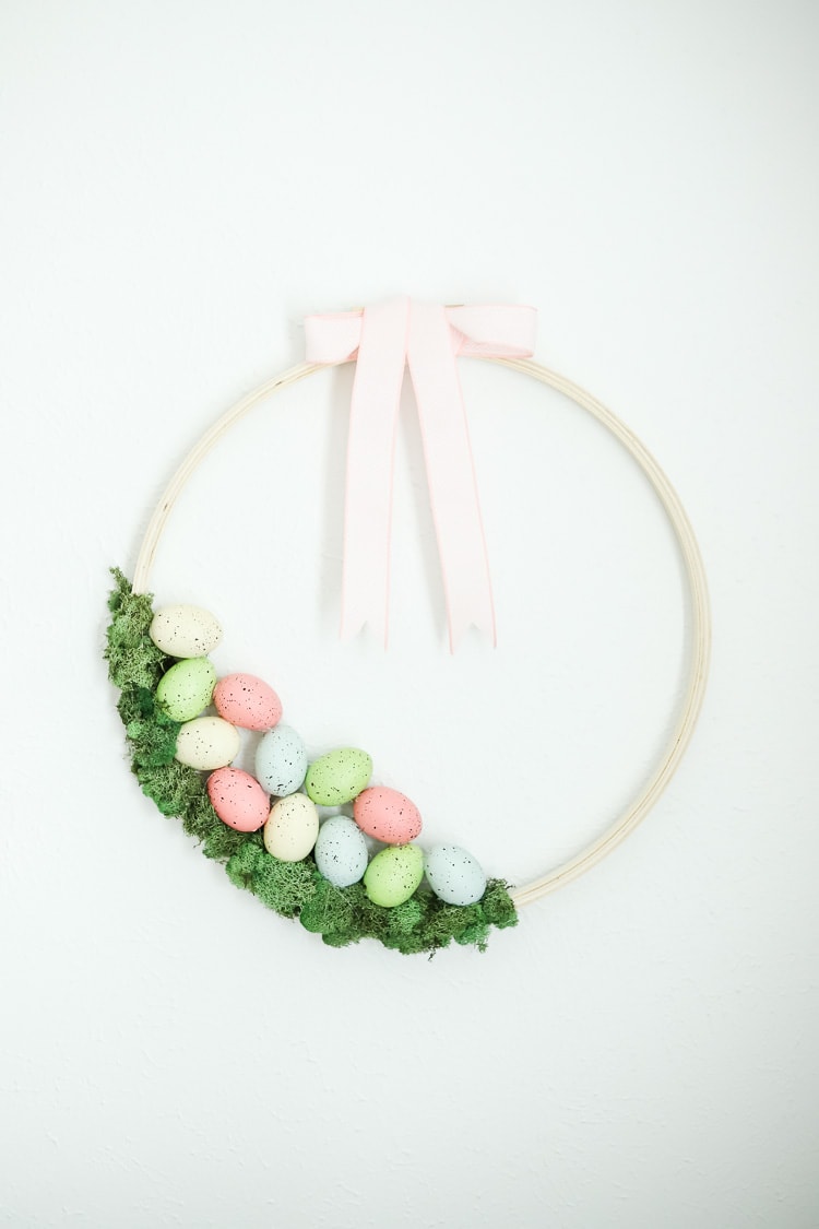 DIY Embroidery Hoop Wreath {Easy Easter Wreath Idea}