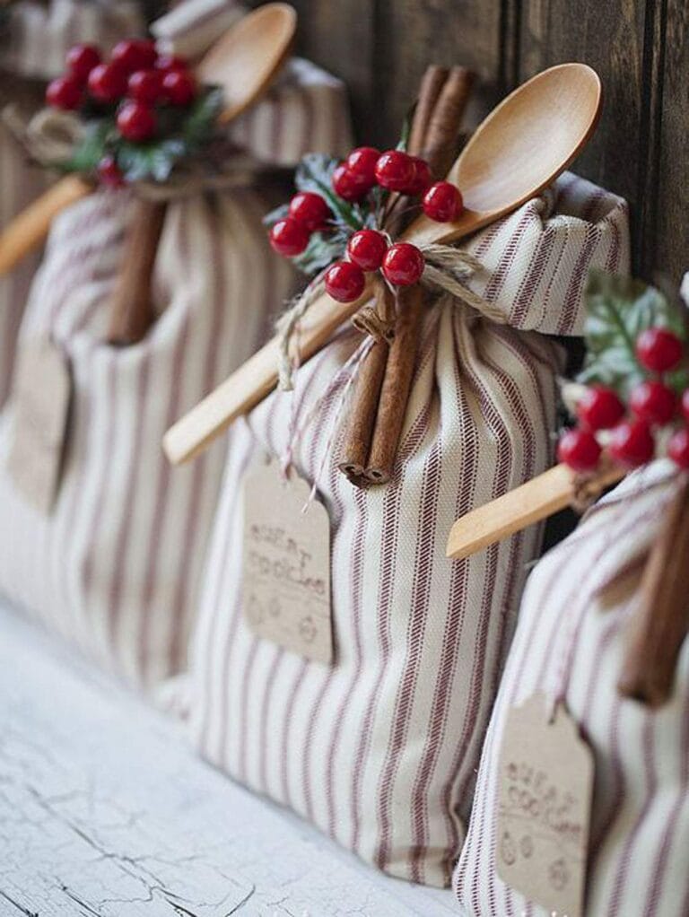 DIY holiday cookie bag gift idea