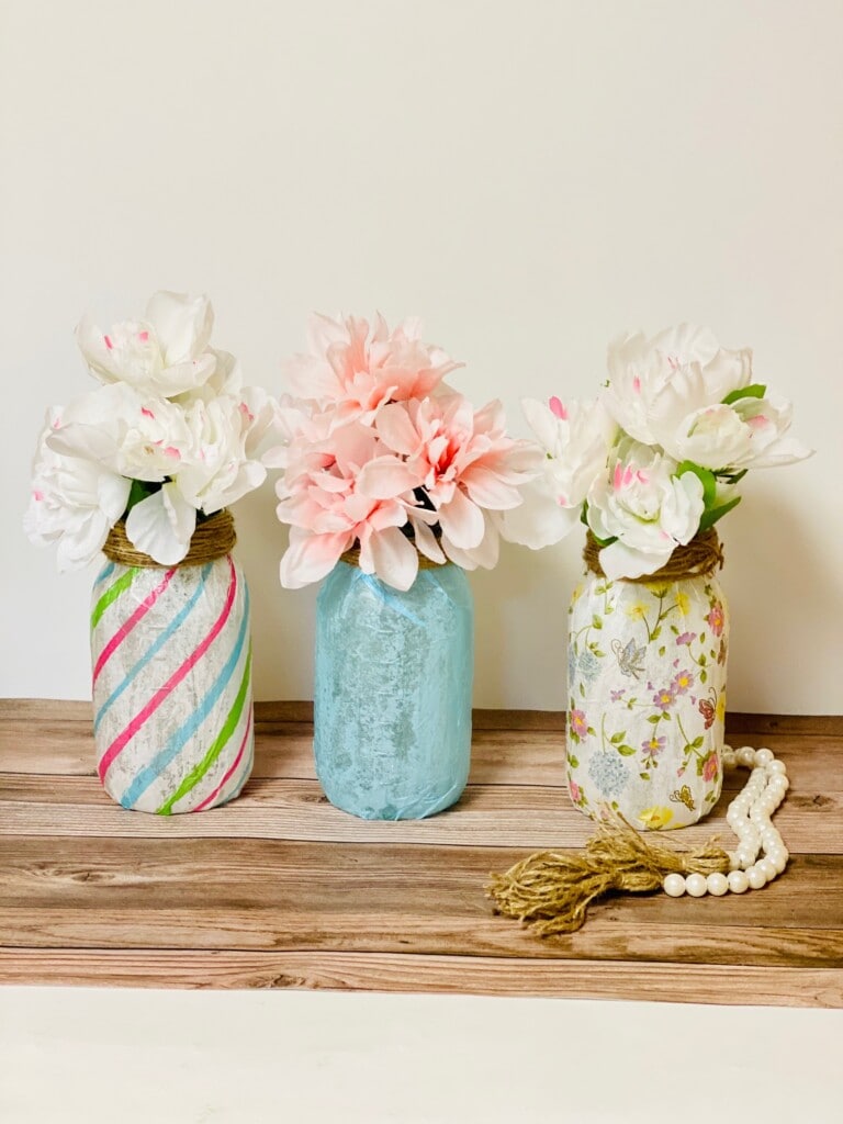 Easy DIY Mason Jar Vase To Display Flowers