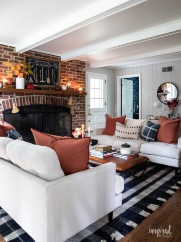 Living Room setting with Fall decor