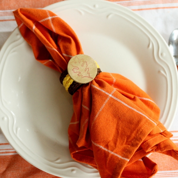 DIY napkin ring is just one of several last-minute Thanksgiving ideas