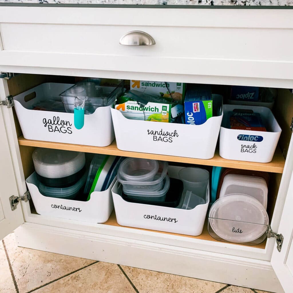 how to organize kitchen cabinets with sticker labels 