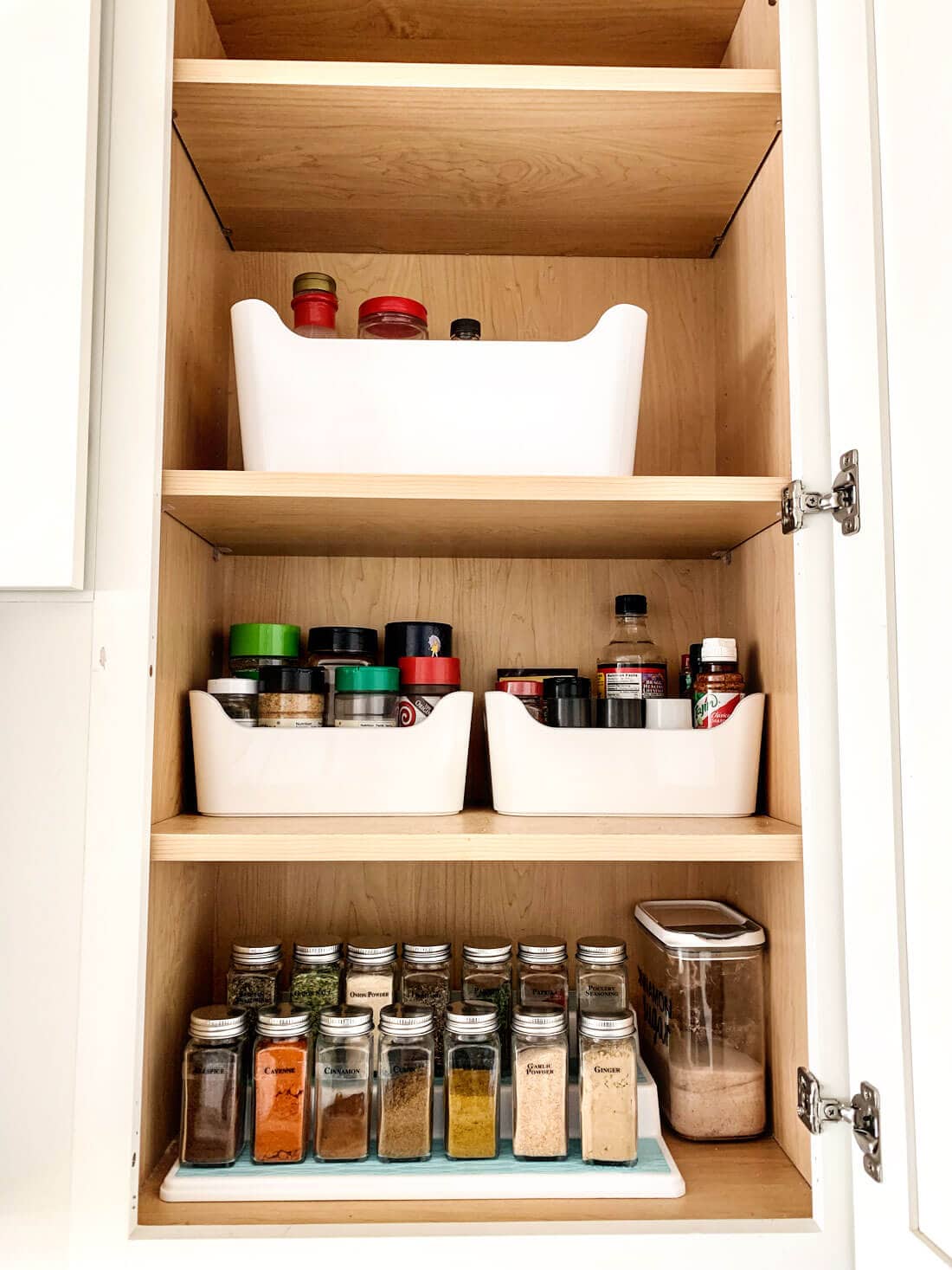 pantry spice organization