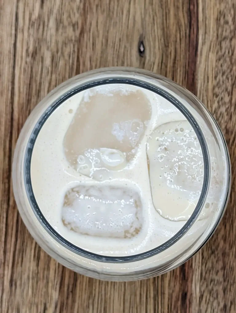 DIY Christmas gifts - homemade Irish cream 