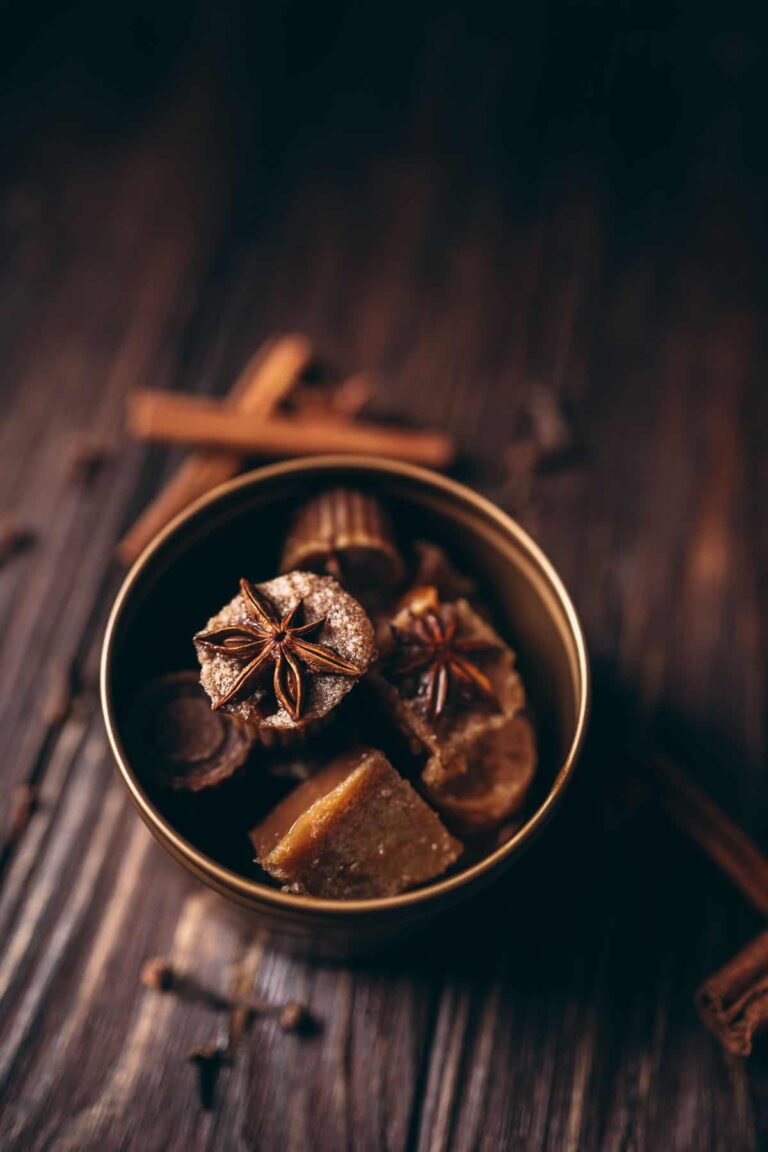 Chai bath melts in a small tin
