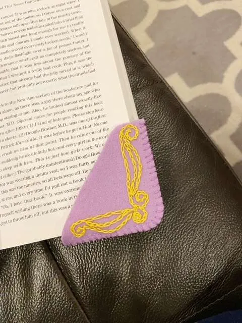 embroidered corner bookmark DIY Christmas gifts