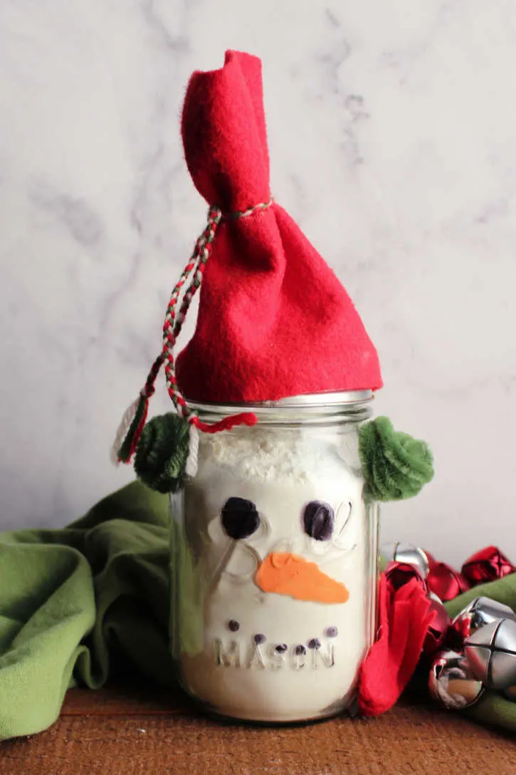 snowman white hot chocolate gift in a jar