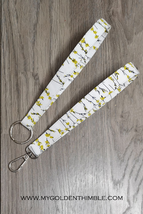 how to make easy fabric wristlets