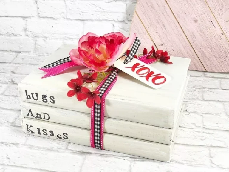 hugs and kisses book stack craft