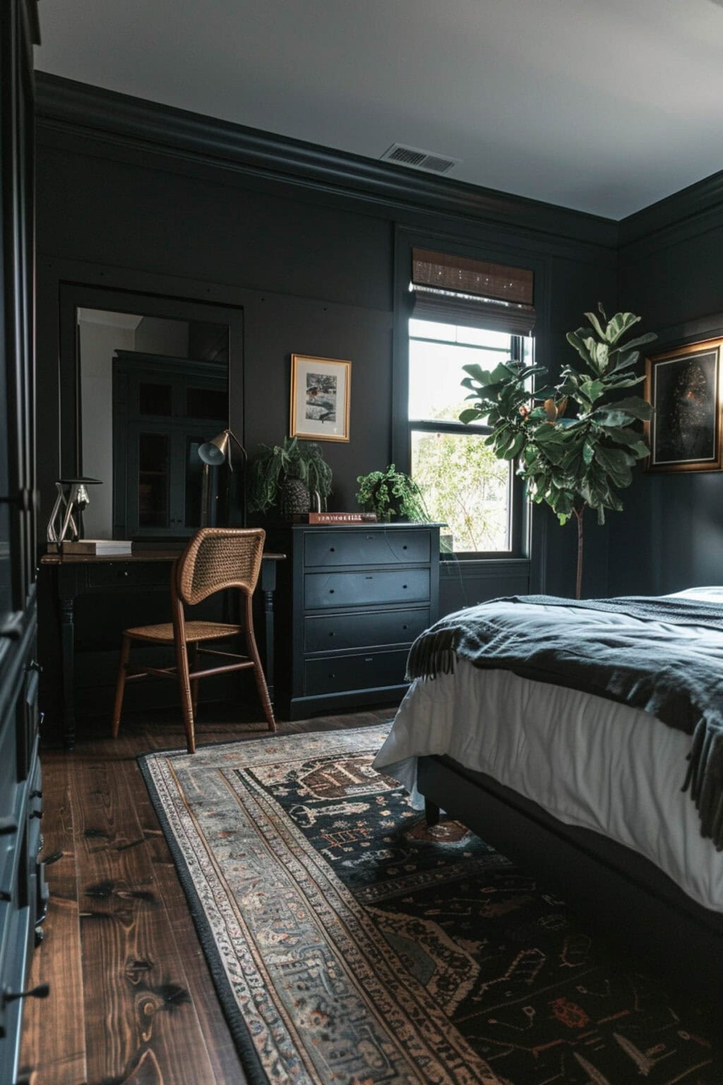 19+ Gorgeous Black Bedroom Ideas to Inspire Your Moody Side - Run To ...
