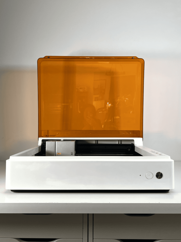 m1 ultra with lid open