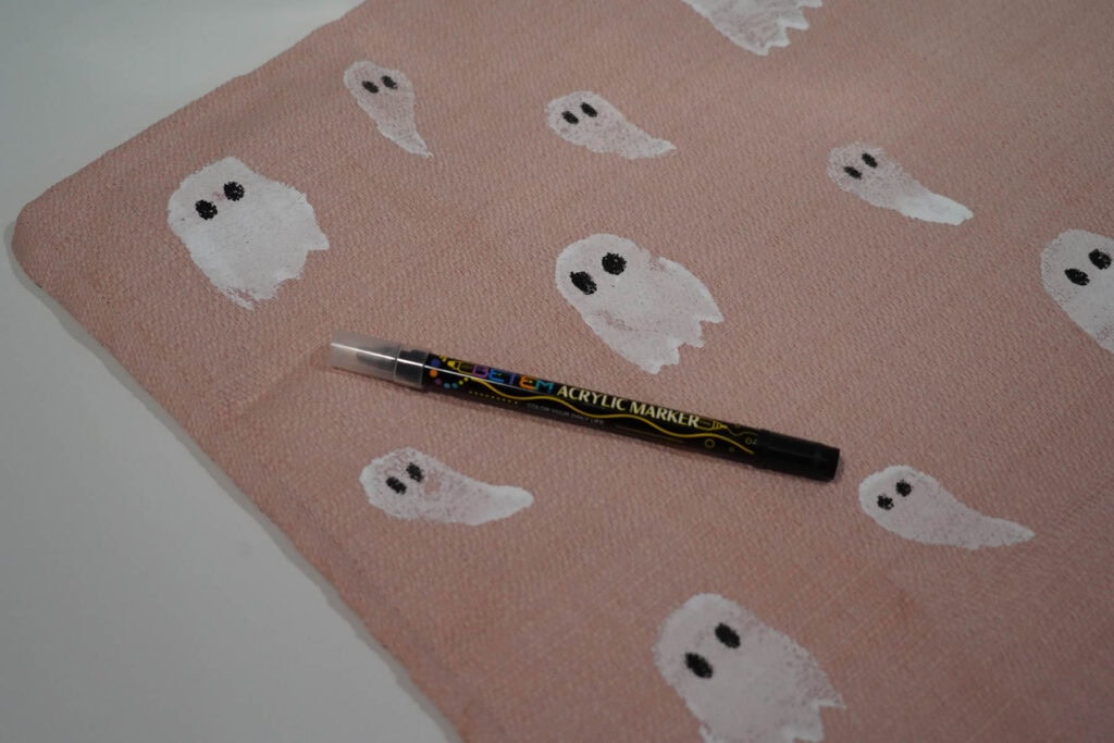 acrylic pen for diy halloween pillow cover